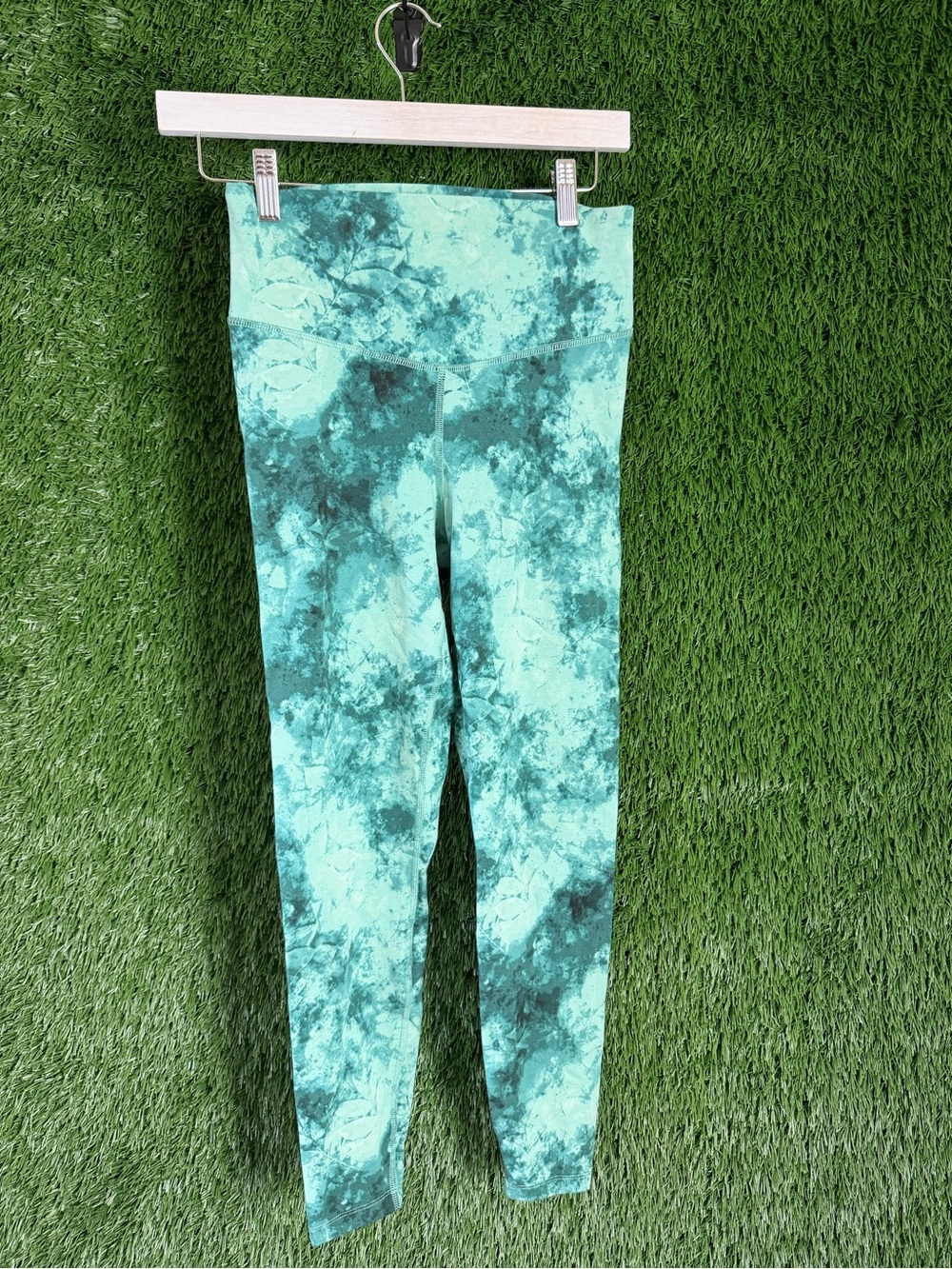 Old Navy Mint Green Tie-Dye High-Waist Leggings
